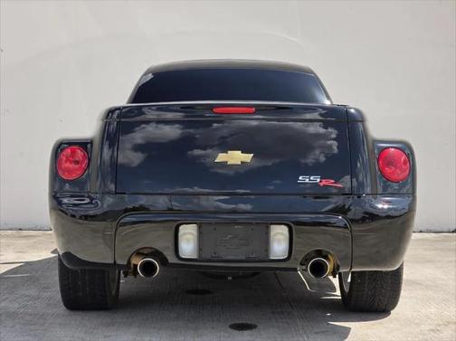 2004 Chevrolet SSR LS