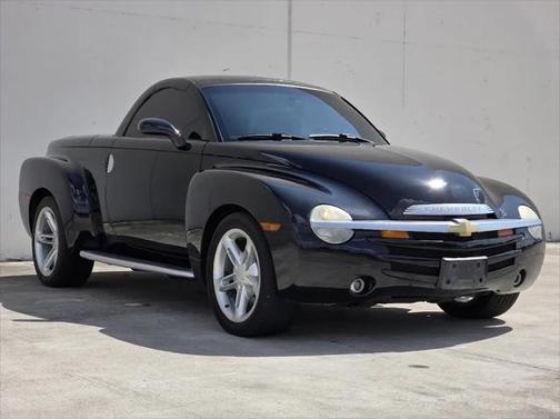 2004 Chevrolet SSR LS