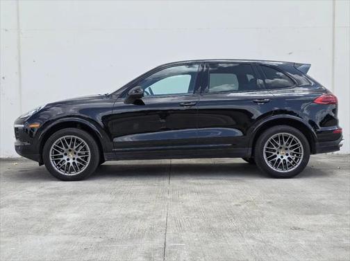 2017 Porsche Cayenne Platinum Edition