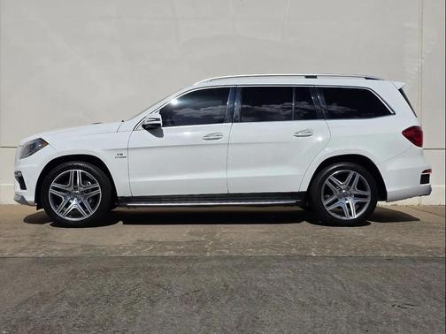 White 2016 Mercedes-Benz AMG GL 4MATIC