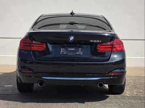 2012 BMW 335 335i