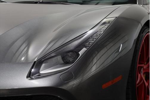 2016 Ferrari 488 GTB Base