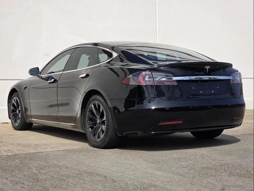 2020 Tesla Model S Long Range Plus