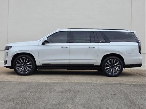 Crystal White Tricoat 2021 Cadillac Escalade ESV Sport Platinum