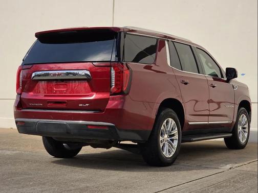 2024 GMC Yukon SLT