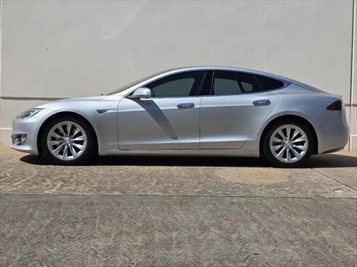 2016 Tesla Model S 75D