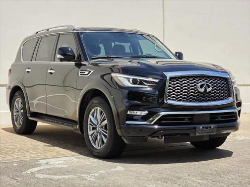 2022 INFINITI QX80 Luxe