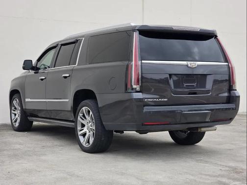 2015 Cadillac Escalade ESV Premium
