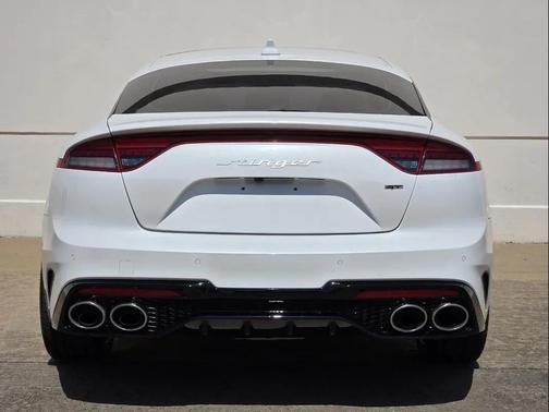 2023 Kia Stinger GT2