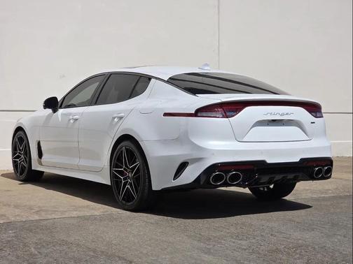 2023 Kia Stinger GT2