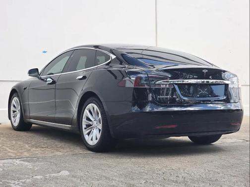 Black 2018 Tesla Model S 75D