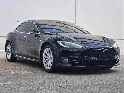 Black 2018 Tesla Model S 75D