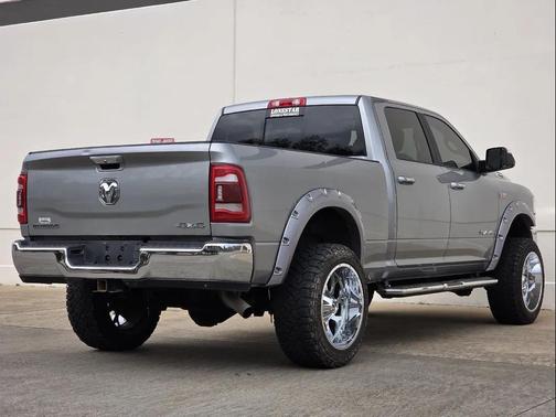 2019 RAM 2500 Big Horn Crew Cab 4x4 6'4' Box