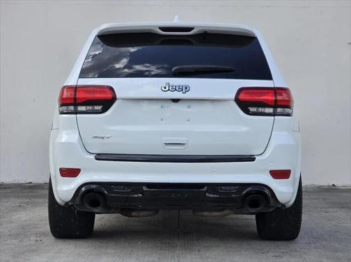 2016 Jeep Grand Cherokee SRT