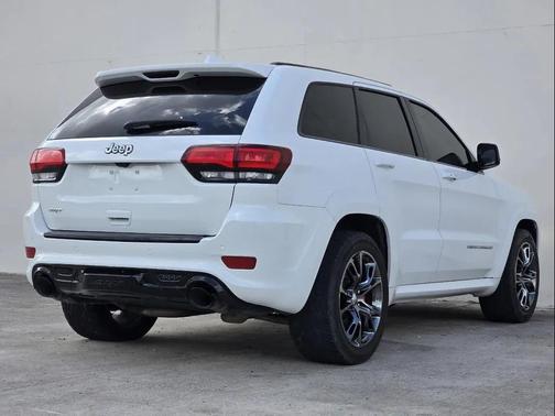 2016 Jeep Grand Cherokee SRT