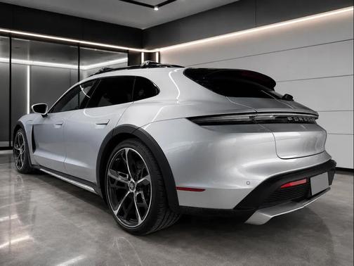 Dolomite Silver Metallic 2021 Porsche Taycan 4S