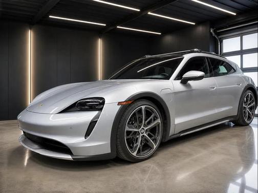 Dolomite Silver Metallic 2021 Porsche Taycan 4S