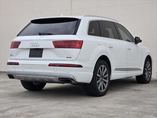 2019 Audi Q7 45 Premium