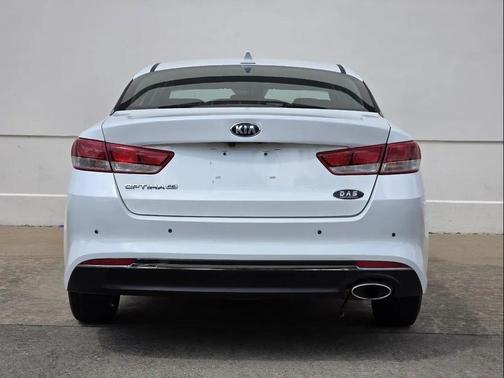 Snow White Pearl 2019 Kia Optima LX