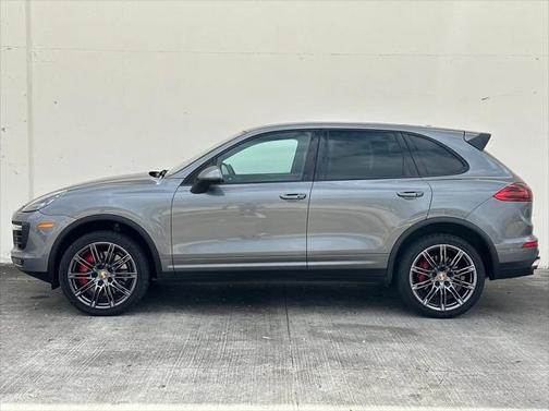 2016 Porsche Cayenne Turbo