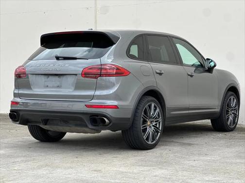 2016 Porsche Cayenne Turbo