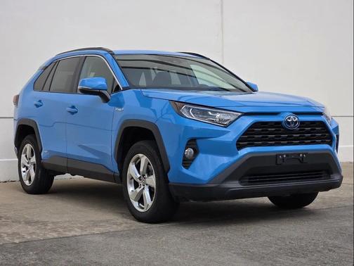2021 Toyota RAV4 Hybrid XLE Premium