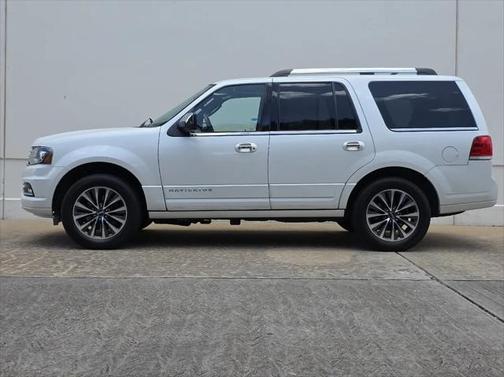 2016 Lincoln Navigator Select