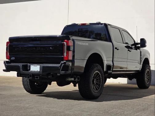 2025 Ford F-250 Platinum
