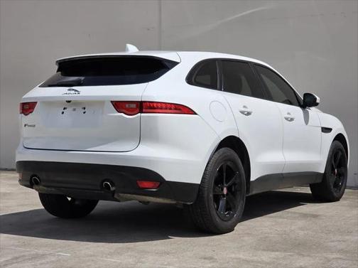 2019 Jaguar F-PACE 25t Premium