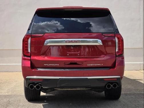 Cayenne Red Tintcoat 2022 GMC Yukon XL Denali