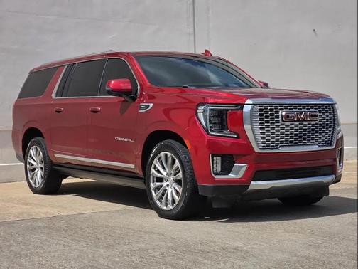 Cayenne Red Tintcoat 2022 GMC Yukon XL Denali