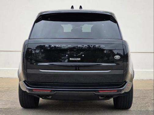 Black 2023 Land Rover Range Rover P530 SE