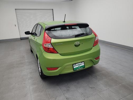 2013 Hyundai Accent SE