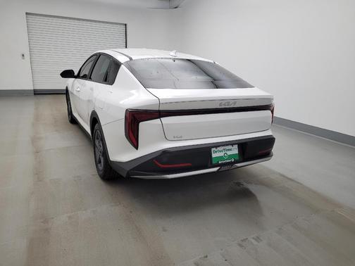 Snow White Pearl 2025 Kia K4 LXS