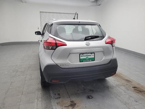 2018 Nissan Kicks S