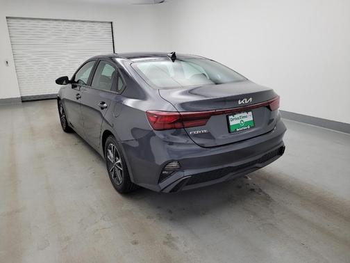 Gray 2024 Kia Forte LXS