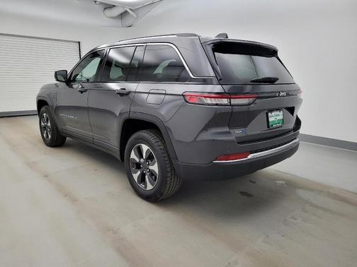 Baltic Gray Metallic Clearcoat 2022 Jeep Grand Cherokee 4xe Base