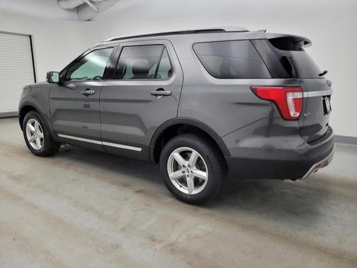 Gray 2017 Ford Explorer XLT