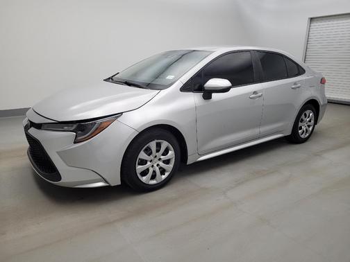Classic Silver Metallic 2022 Toyota Corolla LE