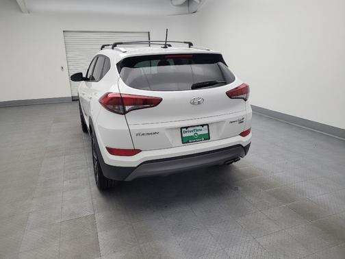 2016 Hyundai TUCSON Sport