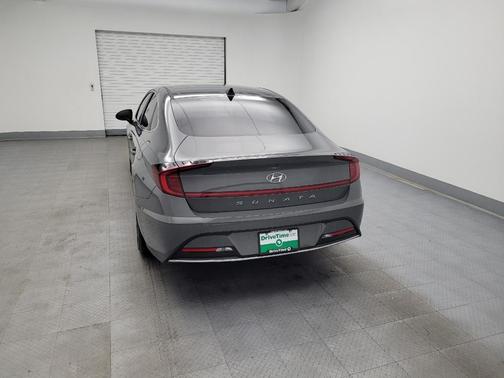 2022 Hyundai SONATA SE