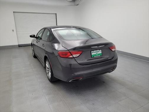 2016 Chrysler 200 S
