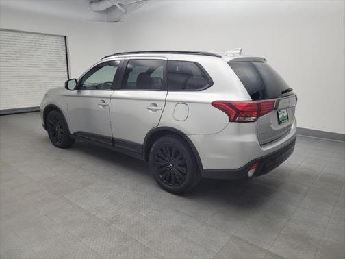 2020 Mitsubishi Outlander LE