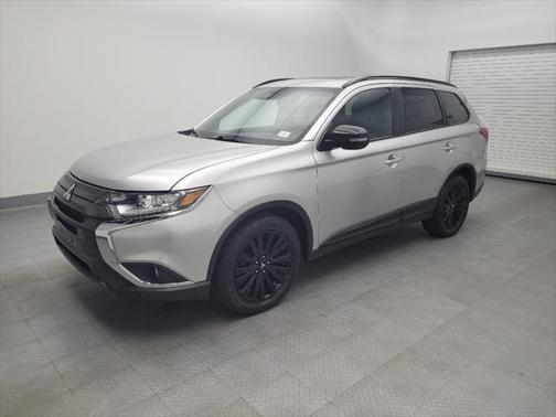 2020 Mitsubishi Outlander LE