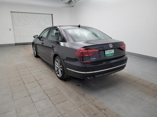 2018 Volkswagen Passat 2.0T R-Line
