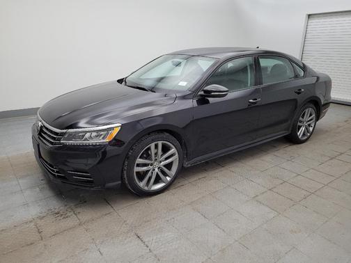 2018 Volkswagen Passat 2.0T R-Line