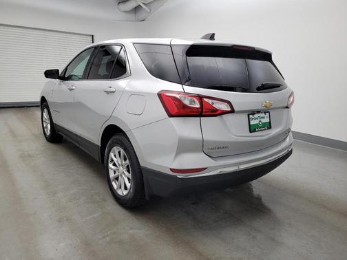 Silver Ice Metallic 2020 Chevrolet Equinox 1LT