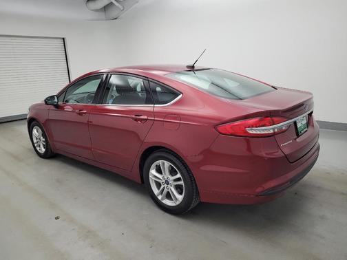 Red 2018 Ford Fusion SE