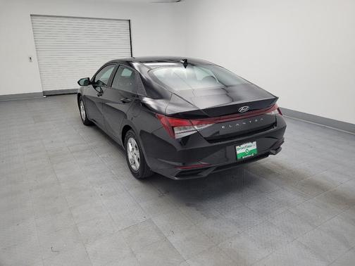 2023 Hyundai ELANTRA SE