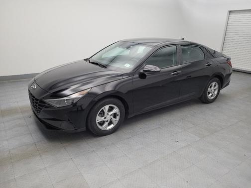 2023 Hyundai ELANTRA SE